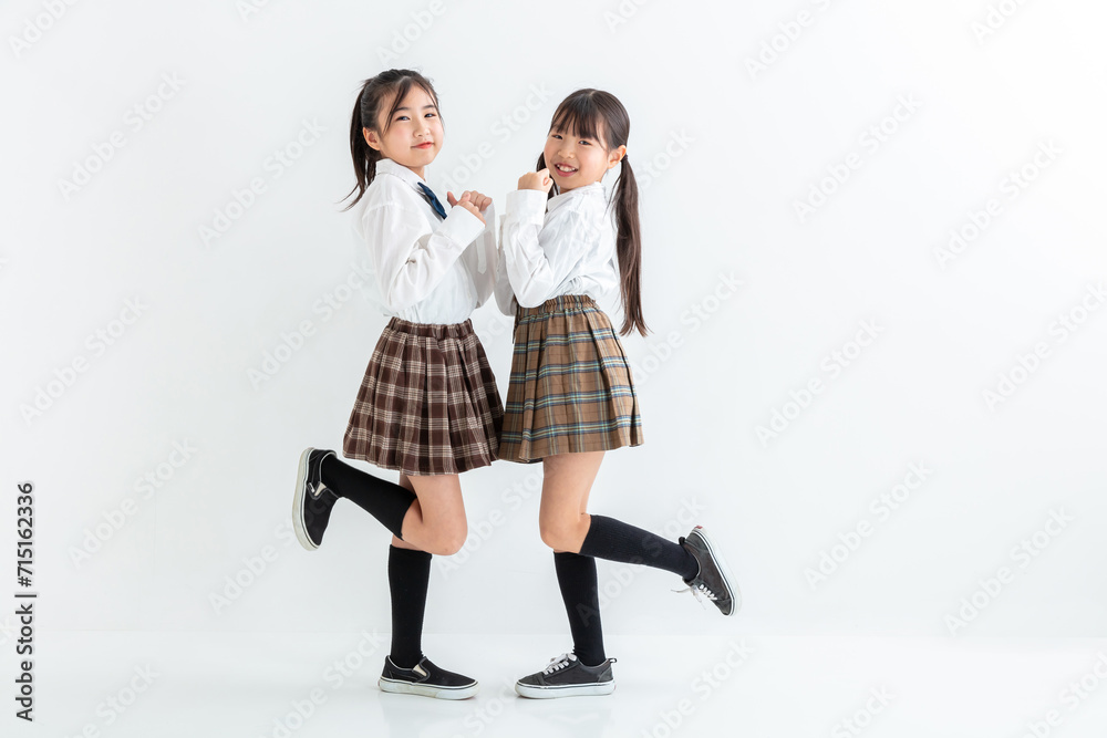 Obraz premium 制服を着た笑顔の小学生 Smiling elementary school student