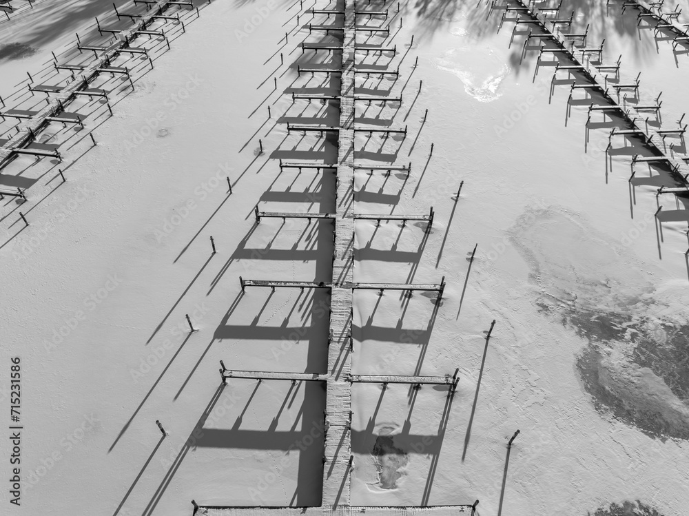 Φωτογραφία Winter aerial photo of frozen, snowy marina, docks at Allan H Treman State Marine Park, Ithaca, NY, USA
