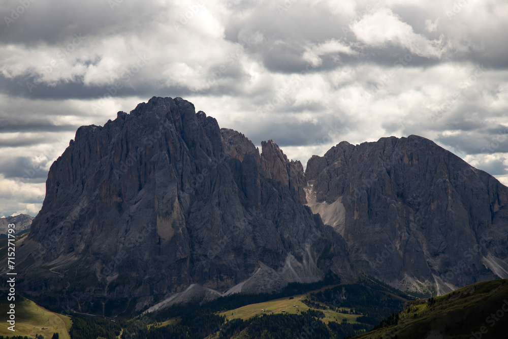 Obraz premium Odle mountain range, Val Gardena, Dolomites, Italy.