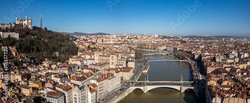 Obraz na płótnie Aerial view at Lyon on a sunny day w salonie