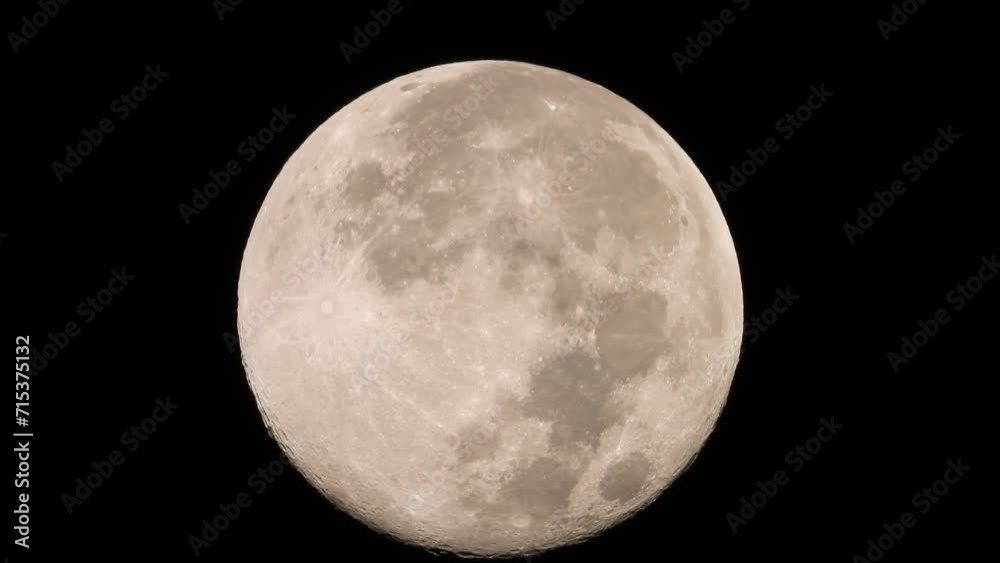 Capture the moon's mesmerizing details with this close-up telephoto lens footage. Witness its craters in stunning clarity as it gracefully traverses the frame. 🌕✨ #MoonMagic #TelephotoCloseUp Capture the moon's mesmerizing details with this close-up telephoto lens footage. Witness its craters in stunning clarity as it gracefully traverses the frame. 🌕✨ #MoonMagic #TelephotoCloseUp