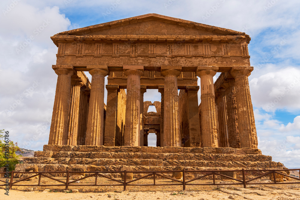 The Temple of Concordia, Valley of the Temples, UNESCO World Heritage Site, Agrigento, Sicily, Mediterranean The Temple of Concordia, Valley of the Temples, UNESCO World Heritage Site, Agrigento, Sicily, Mediterranean