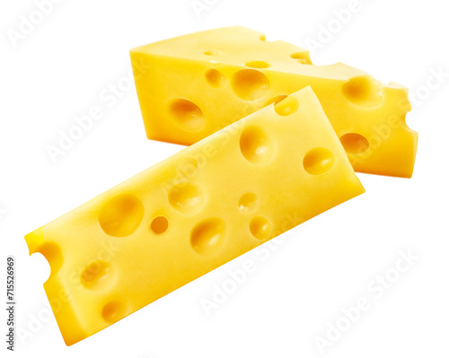 composição com pedaços de queijo suíço isolado em fundo transparente