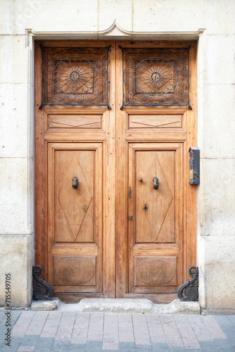 old wooden door in town © Guillermo