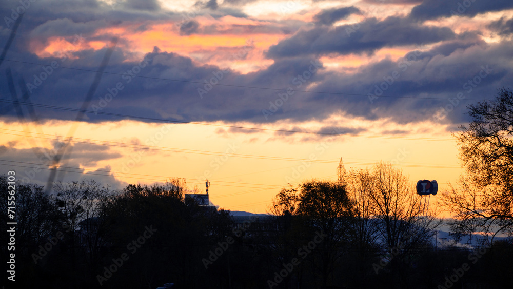 Fototapeta premium sunset over the field