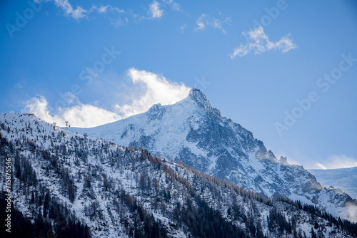 L' aiguille du midi vu depuis Chamonix Mont Blanc © Gerald Villena