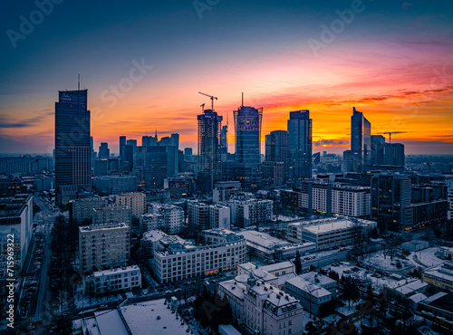 Warszawa - wschód słońca zimą #715969322