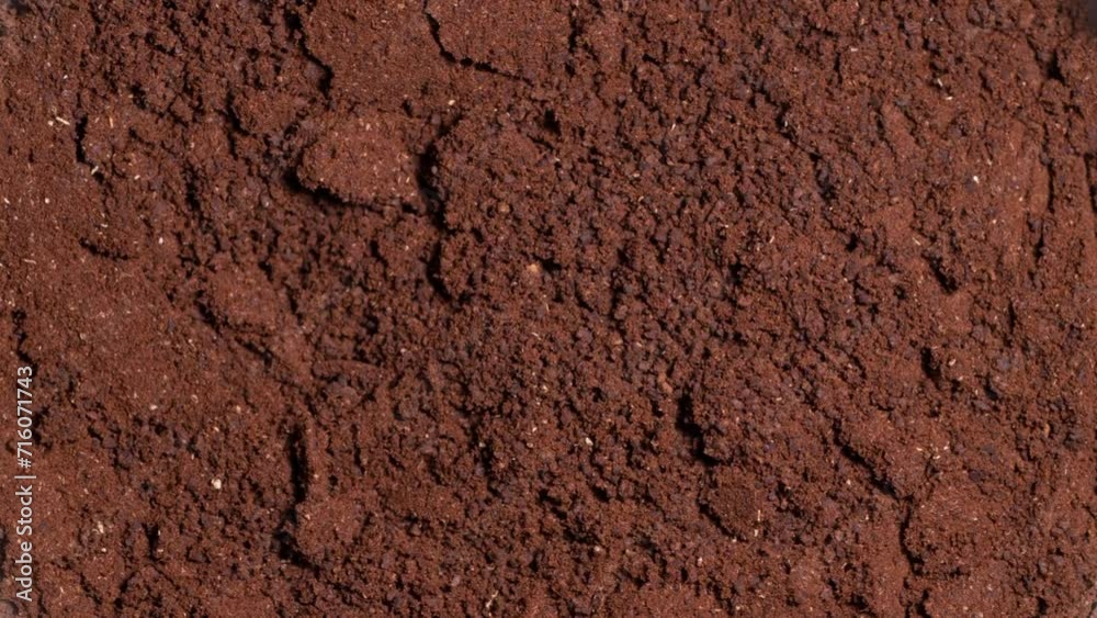 Fray coffee beans, stop motion, closeup