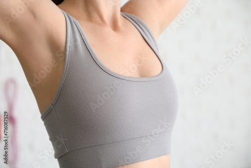 Body positive woman trainin...