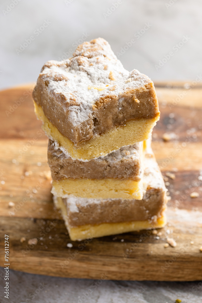 Lemon bars Lemon bars