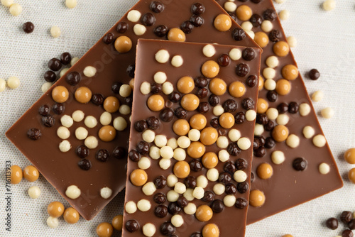 Murais de parede Chocolate topped with chocolate balls