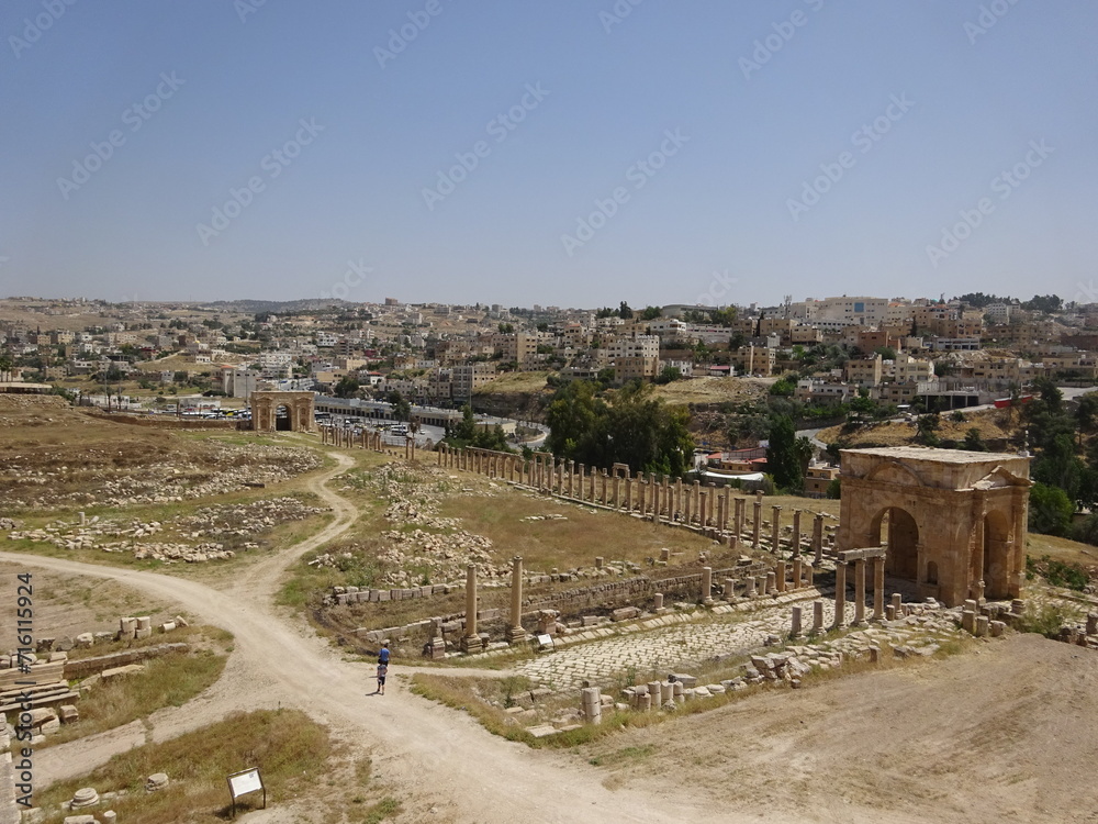北劇場からの景色　ヨルダン・ジェラシュのローマ遺跡