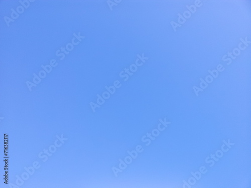 cloudless sky 