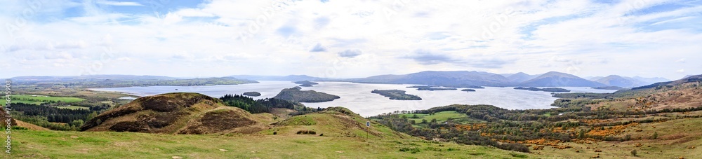 Panoramic Beauty: Loch Lomond from Conic Hill’s Peak

