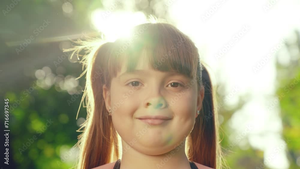 Vidéo Stock happy little girl smiling looking camera, child portrait ...