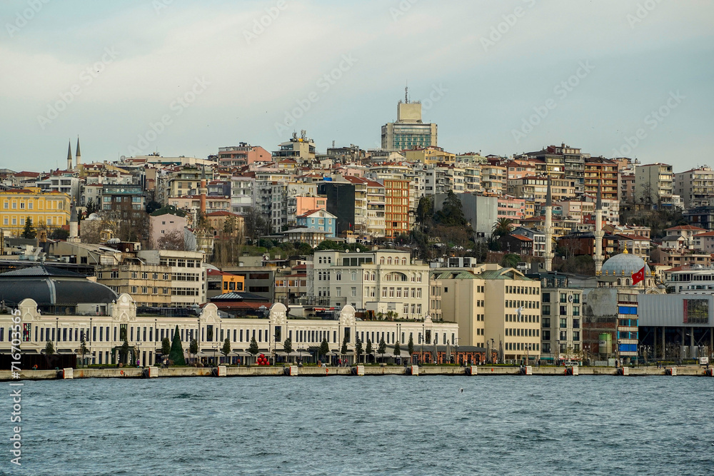 Fototapeta premium Galata Beyoglu district view from Istanbul Bosphorus cruise