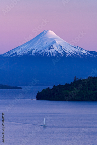 Vulkan Osorno und Lago Llanquihue, Puerto Octay, Seengebiet, Chile, Südamerika