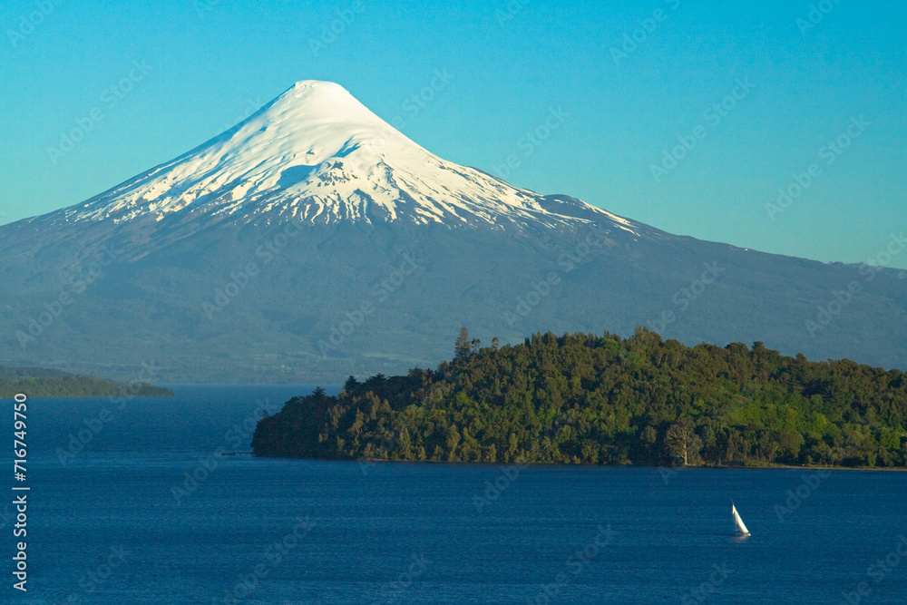 Vulkan Osorno und Lago Llanquihue, Puerto Octay, Seengebiet, Chile, Südamerika Vulkan Osorno und Lago Llanquihue, Puerto Octay, Seengebiet, Chile, Südamerika