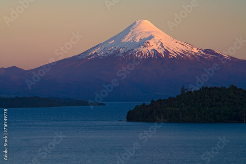 Vulkan Osorno und Lago Llanquihue, Puerto Octay, Seengebiet, Chile, Südamerika