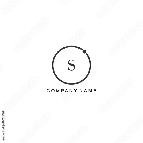 Initial S letter management label trendy elegant monogram company