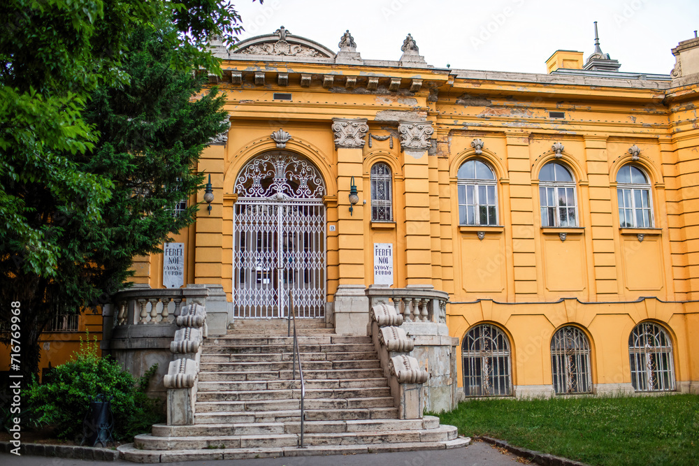 Fototapeta premium Historic building of Szechenyi thermal baths in Budapest.