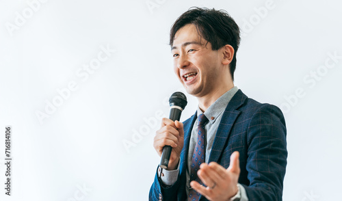 Quadro su tela 笑顔で講演をする男性_セミナー講師