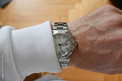 Armband Uhr