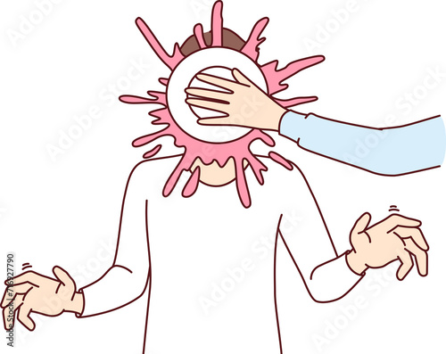 Foto Birthday boy gets hit in face with cake, according to youth tradition common among students