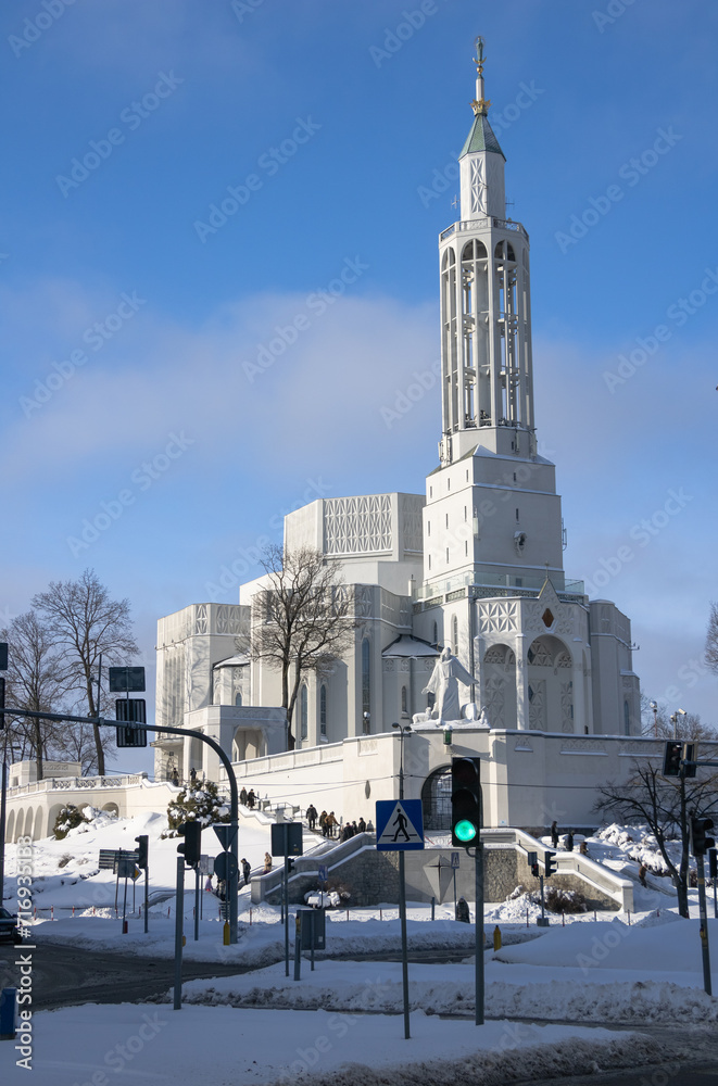 Fototapeta premium 24.01.2024 Białystok Polska. Piękny Katolicki Kościół Rocha w centrum miasta.