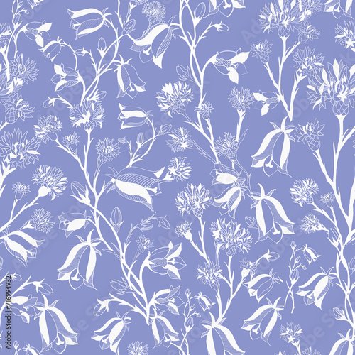 Seamless pattern with white flowers on purple background