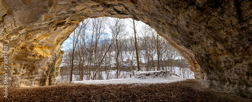 The Council Overhang area of Starved Rock State Park on a brisk winter morning.  Illinois, USA. photo