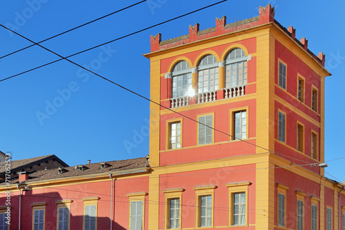 vecchio palazzo tacoli di modena, italia