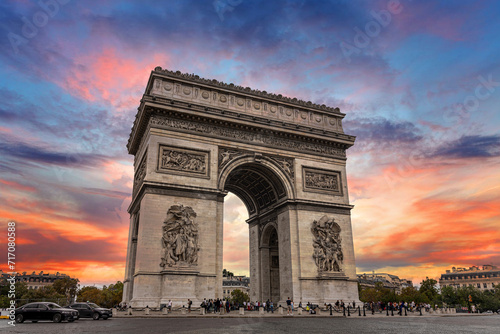 Arc de Triomphe - Paris, France. © alejandrovarvil