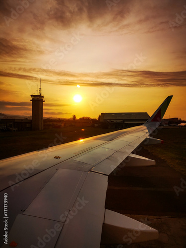 Flughafen von Sao Tome bei Sonnenuntergang