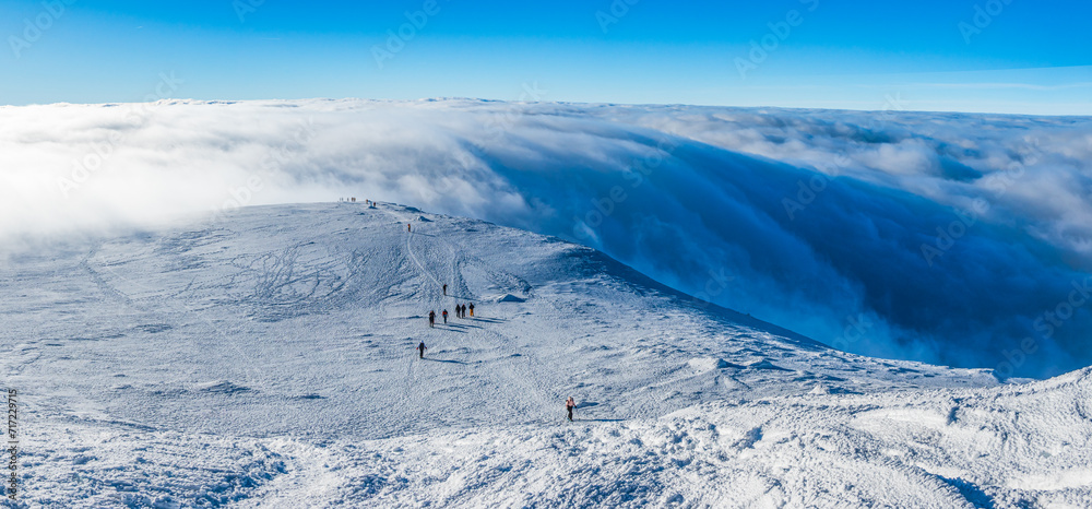 Babia Góra, nad chmurami, Diablak, zima