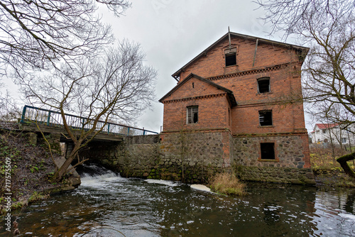 old mill on the river © Dmitry