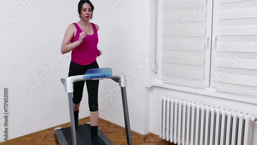 Wallpaper Mural Slow Motion Footage of Running on a Treadmill, Video Clip Torontodigital.ca