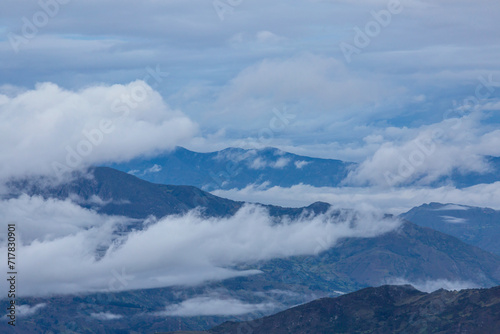 Fototapeta Naklejka Na Ścianę i Meble -  Foggy mountains