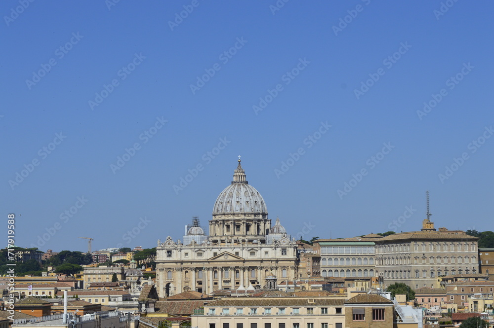 Vista do Vaticano com céu azul