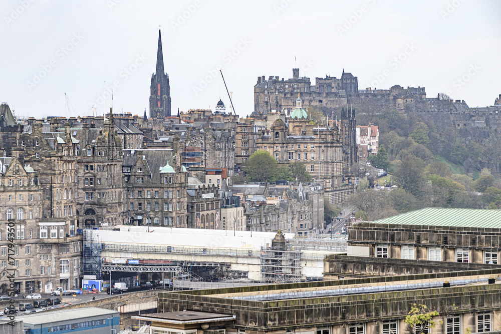 Edinburgh’s Historic Architecture Amidst Modern City Life