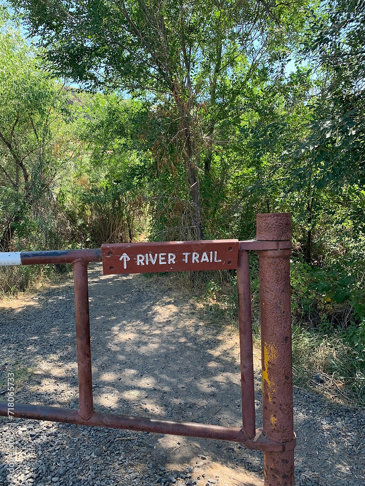 River Trail Sign at Ritter Island
