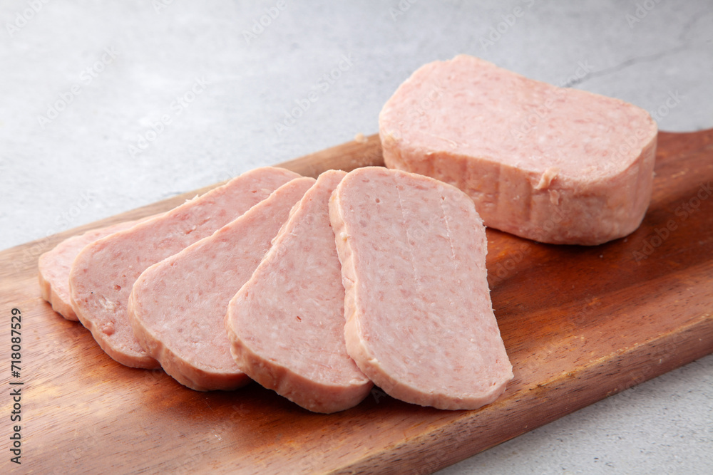 ランチョンミート