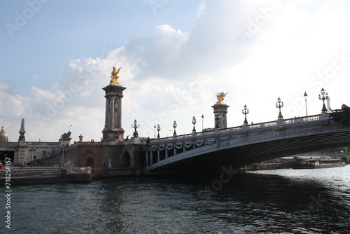 most, paryż, francja