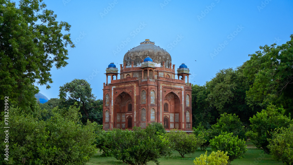 Humayun's tomb is located in New Delhi, India