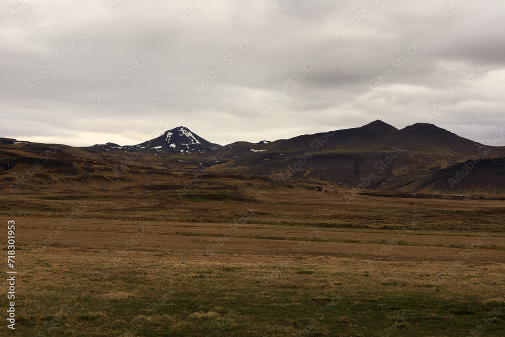 The Snæfellsjökull National Park, in Icelandic Þjóĭgarĭur Snæfellsjökull, is a national park of Iceland located in the municipality of Snæfellsbær The Snæfellsjökull National Park, in Icelandic Þjóĭgarĭur Snæfellsjökull, is a national park of Iceland located in the municipality of Snæfellsbær