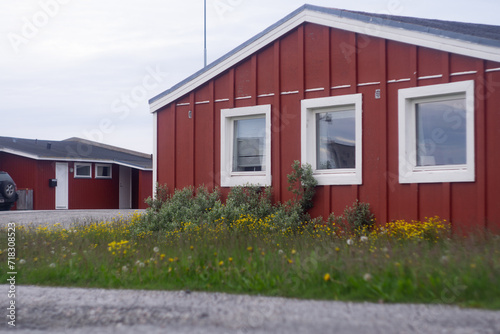 red barn in the countryside