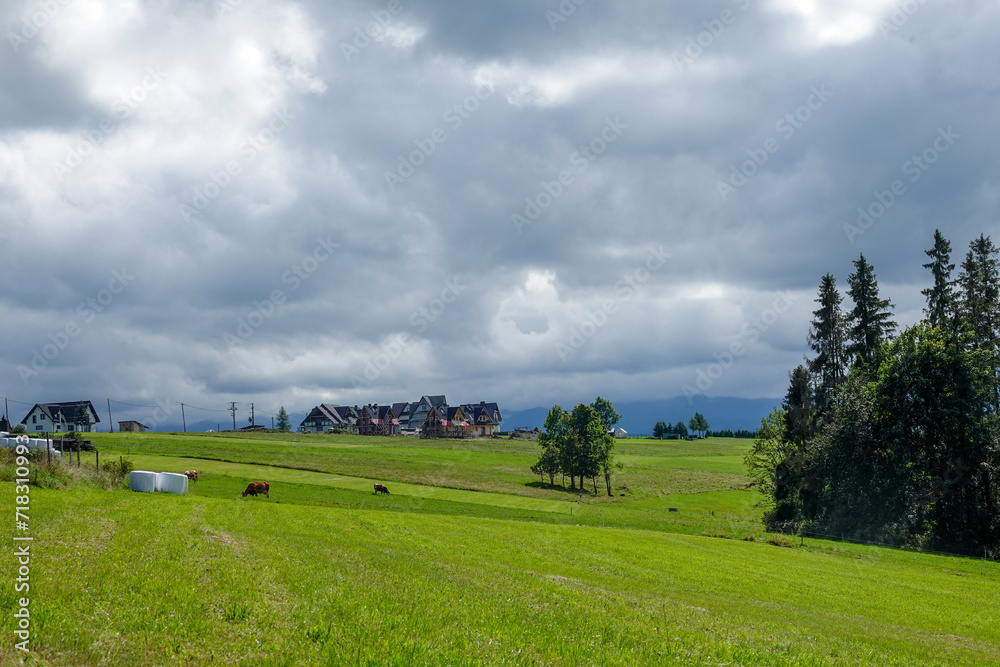 Bachledowka is a hill, located between the villages of Czerwienne and Ratulow. From here there is a breathtaking view of the Tatras and Beskids. Poland Bachledowka is a hill, located between the villages of Czerwienne and Ratulow. From here there is a breathtaking view of the Tatras and Beskids. Poland