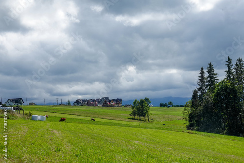 Fototapeta Naklejka Na Ścianę i Meble -  Bachledowka is a hill, located between the villages of Czerwienne and Ratulow. From here there is a breathtaking view of the Tatras and Beskids. Poland