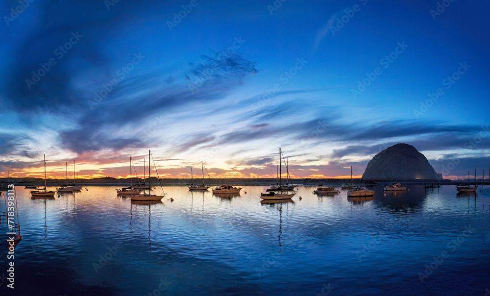 Fototapeta premium Panorama at Blue Hour over Ocean, boats, water at dusk
