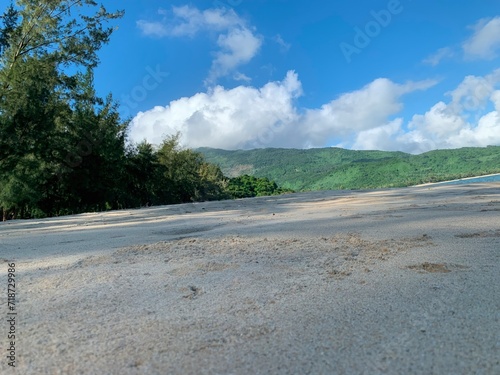 sand on the bank of the ocean